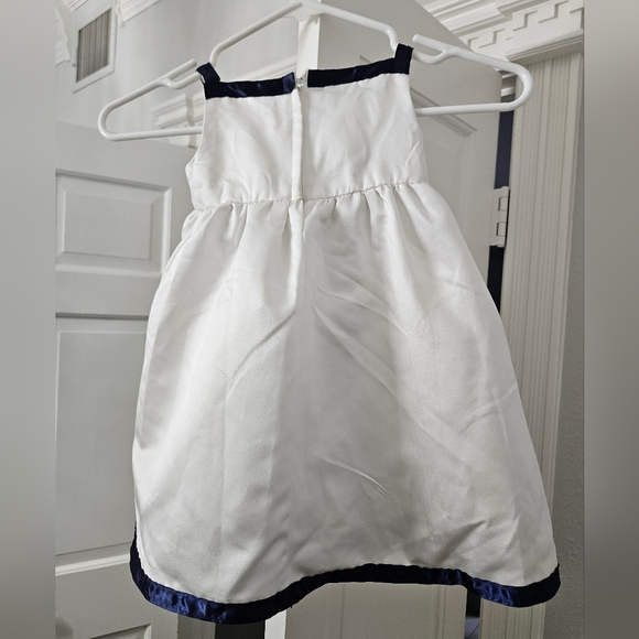 David's Bridal flower girl dress size 18 months - Picture 3 of 6